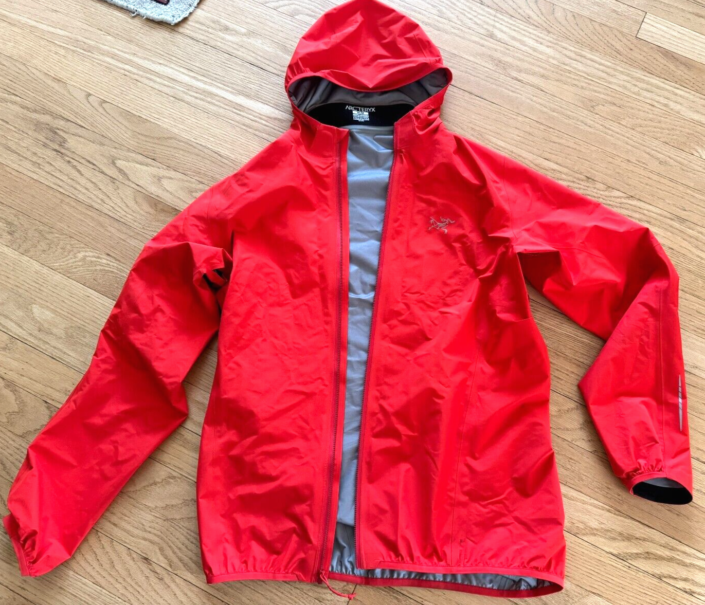 Arc'teryx Jacket Men MEDIUM Red GORE-TEX Waterproof Shell Arc'teryx Jacket Men MEDIUM Red GORE-TEX Waterproof Shell