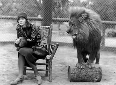 1926 Actress GRETA GARBO & THE MGM LION Classic Publicity Picture Photo 5x7
