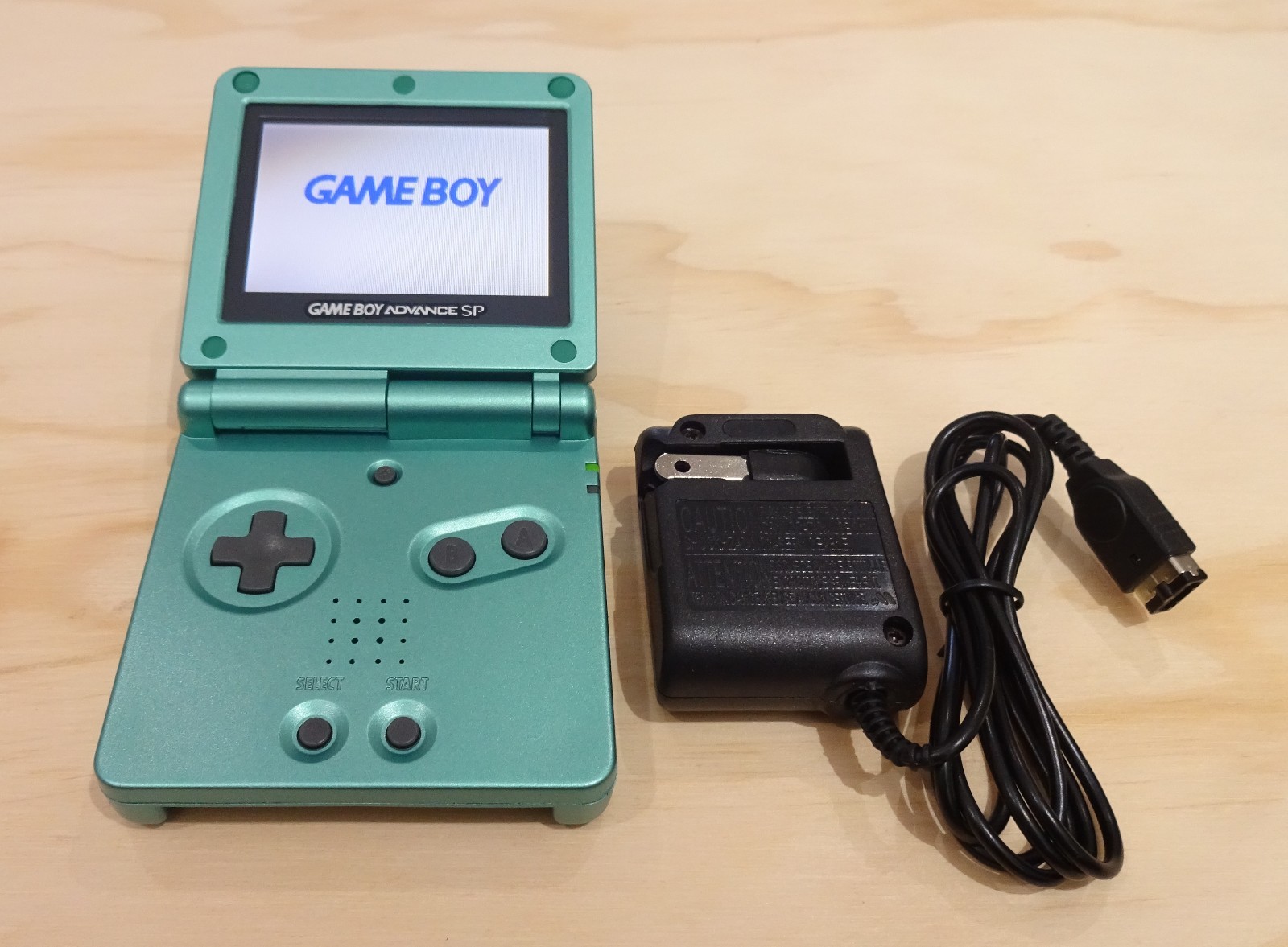 Nintendo Game Boy Advance GBA SP Pearl Green System AGS 101 Nintendo Game Boy Advance GBA SP Pearl Green System AGS 101