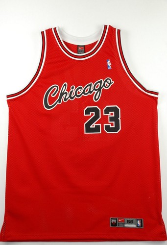 BE@RBRICK | Michael Jordan 1985 Rookie Jersey 1000% Gold