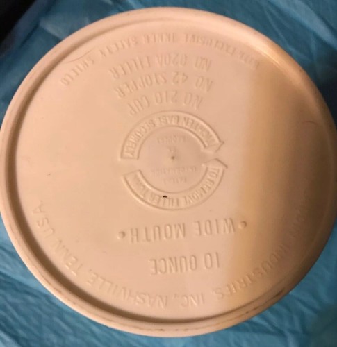 VINTAGE CAMPBELL'S SOUP THERMOS INSULATED. IT'S 7