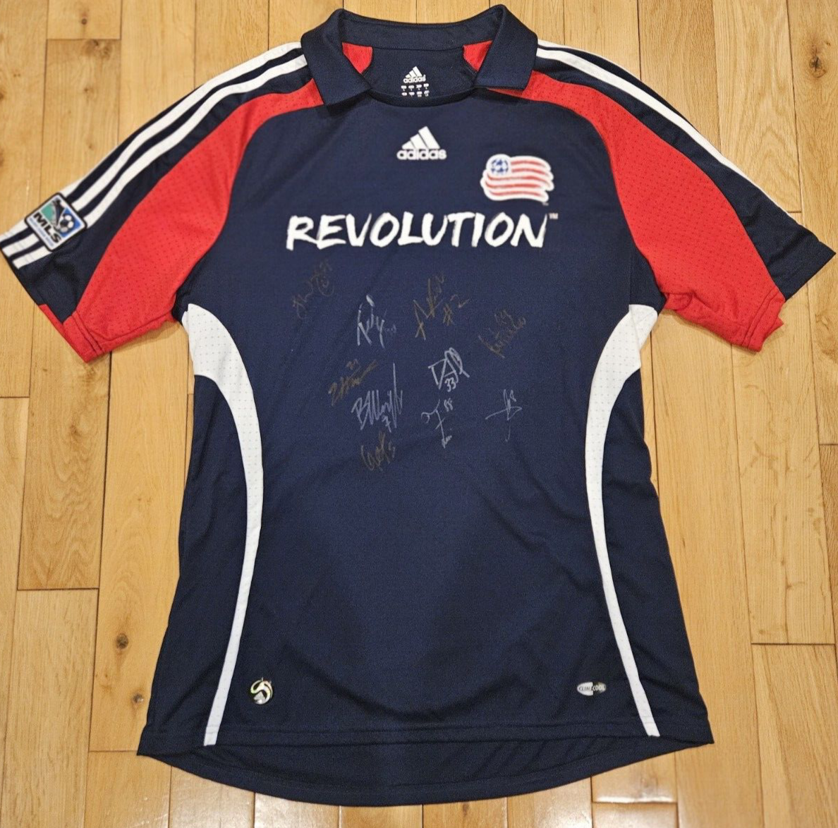 ウェア UK UMBLO defiant soccer jersey XL s-l500.jpg