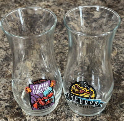 RED LOBSTER X2 Vintage Deluxe Hurricane Glasses 16 OZ Typhoon & Stuffed Lobster