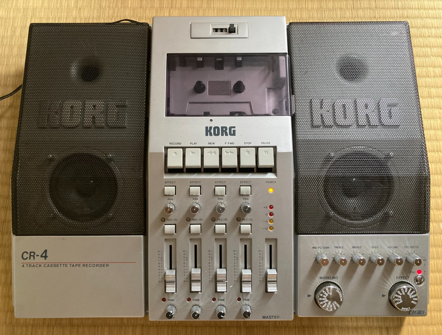 KORG CR-4 4 トラックカセットレコーダー Korg CR-4 Multi-track 4 Track Cassette Tape Recorder MTR Speaker