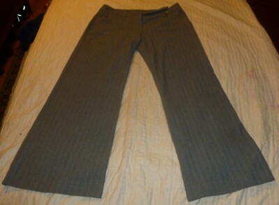 SISLEY: GRAY PINSTRIPE STRETCH DRESS PANTS Wm's Sz 44=USA10? H 38''-44'' W 34''-36''