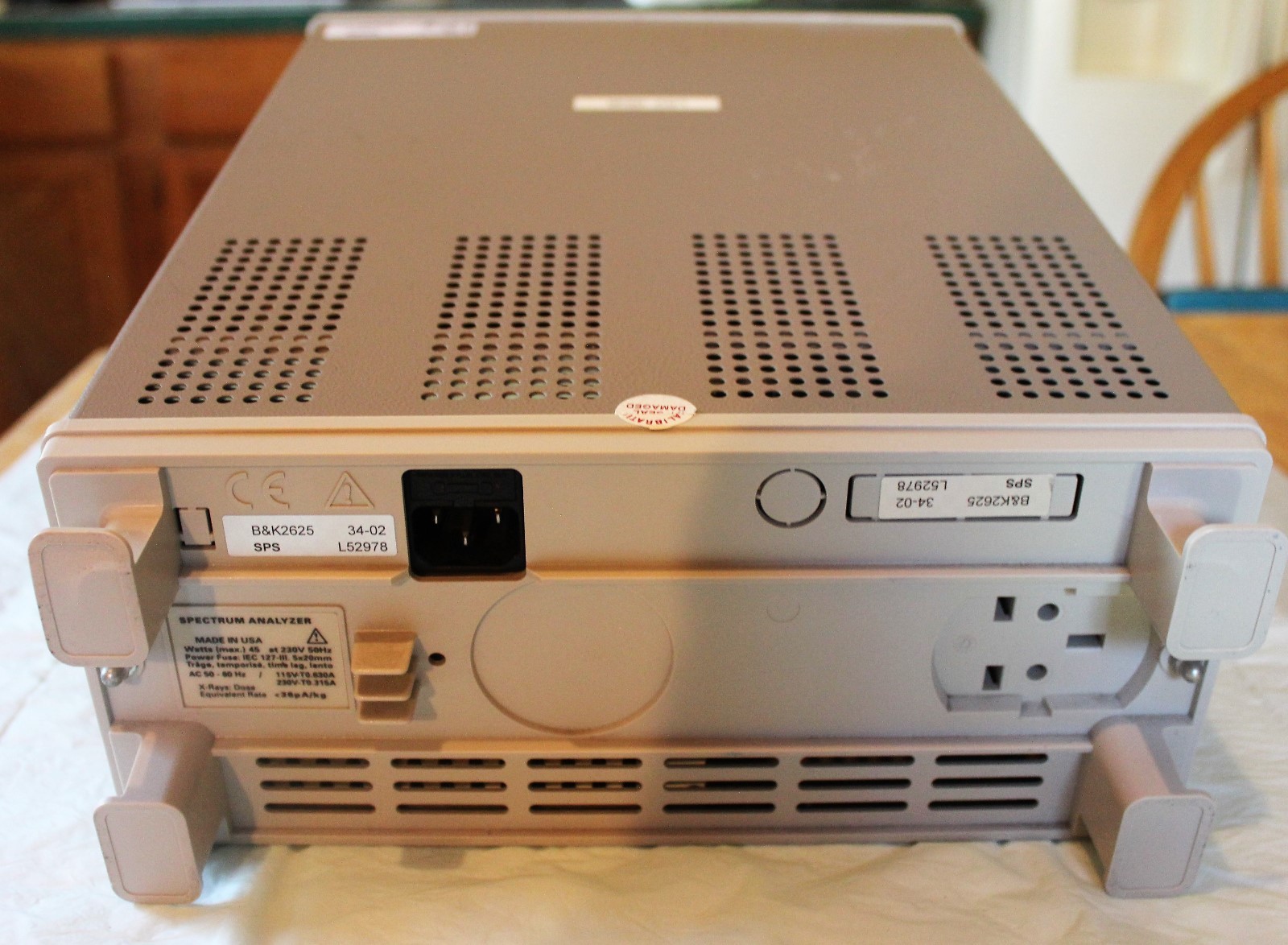 BK PRECISION 2625 1000 MHz SPECTRUM ANALYZER (ONLY USED A FEW TIMES)