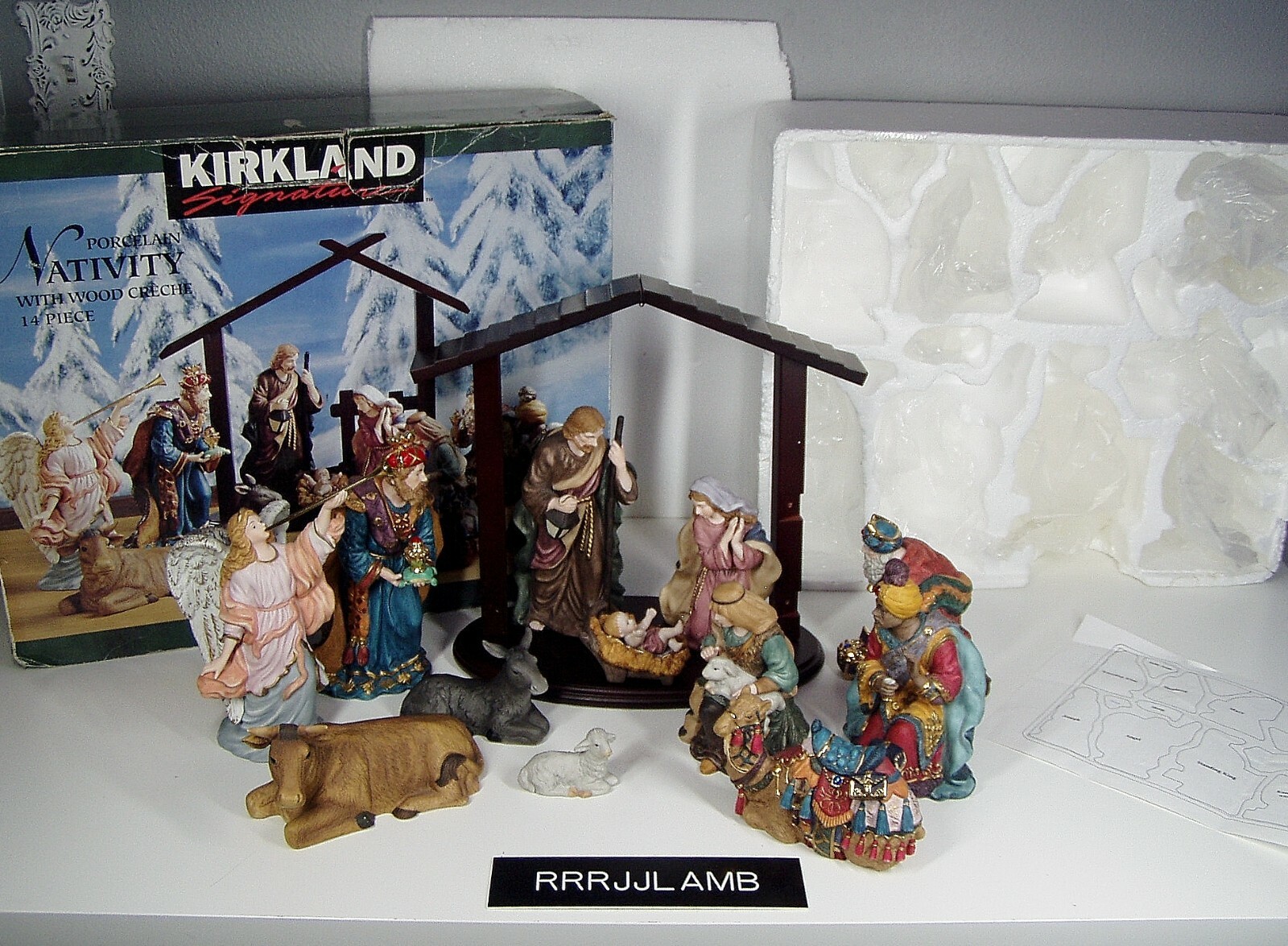 Vtg Costco Kirkland 14 Pc Porcelain CHRISTMAS NATIVITY SET in Original