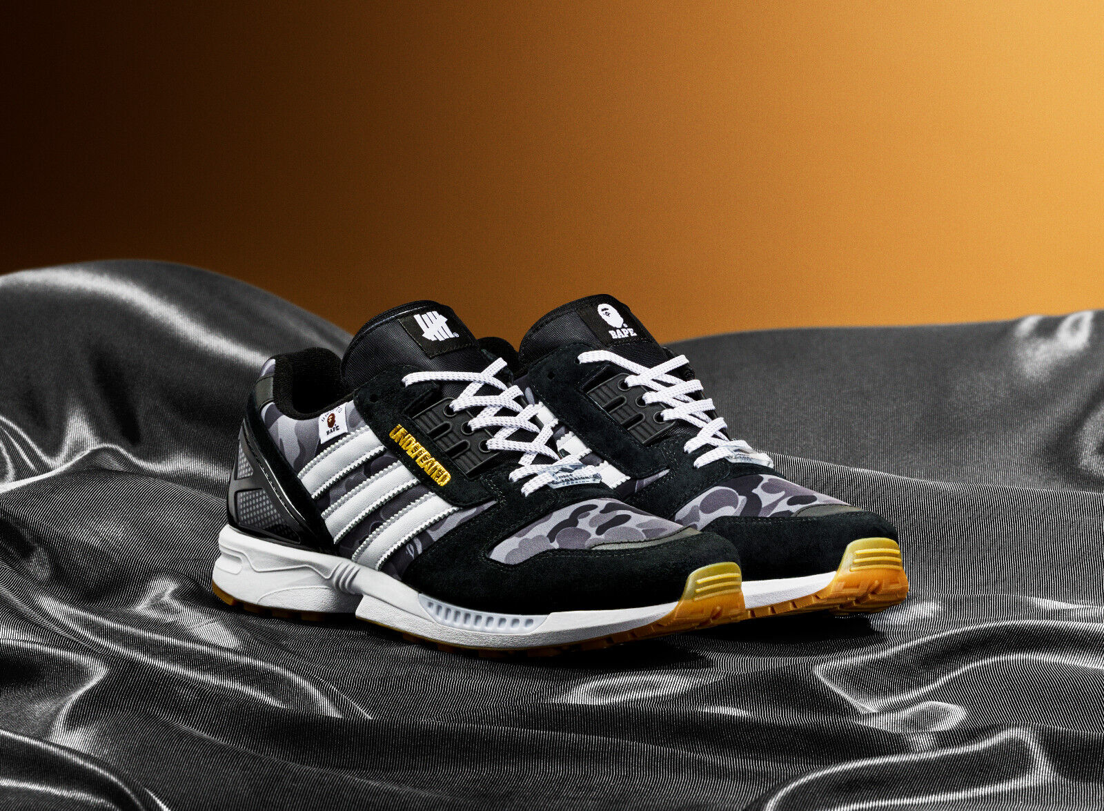 Adidas ZX 8000 A-ZX BAPE UNDEFEADET FY8852 schwarz 42 2/3 US 9 UK 8,5 neu u ovp Adidas ZX 8000 A-ZX BAPE UNDEFEADET FY8852 schwarz 42 2/3 US 9 UK 8,5 neu u ovp