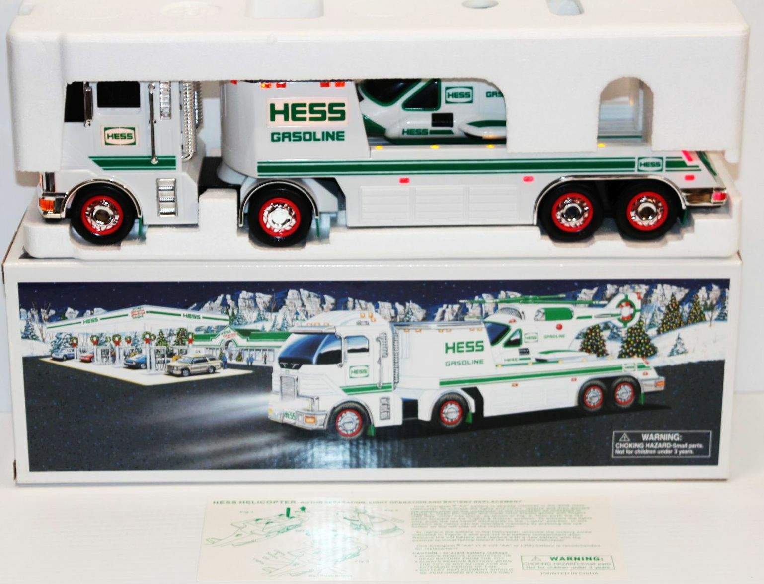 HESS トレーラーとロケット HESS トレーラーとロケット