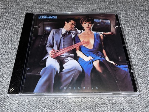 scorpions / LOVE DRIVE デラックスエディションCD+DVD 51T2y1d5IfL._SY200_QL15_.jpg