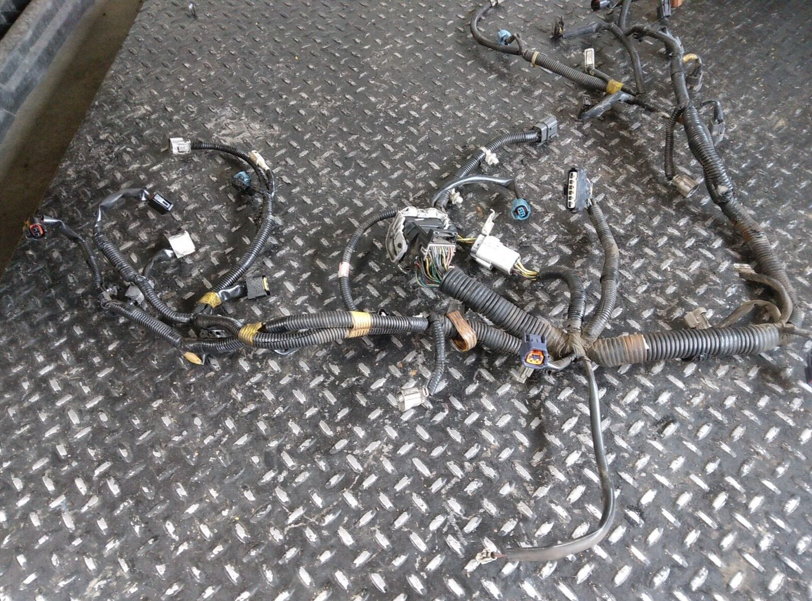 市川ページ 2008-2009 Subaru Tribeca Auto AWD 3.6L Engine Wiring Harness