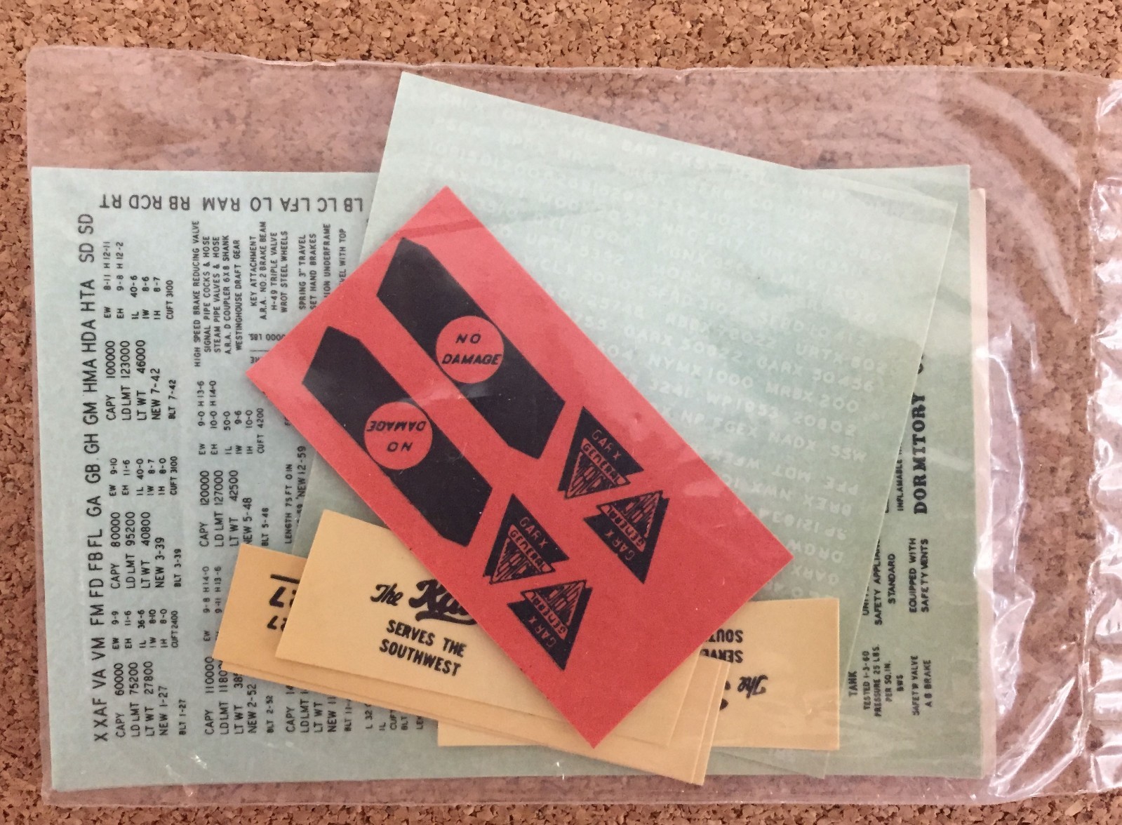 Walthers HO MKT/GARX Plug Door Orange/Red ReeferBlack Ltr 68-46 Orig Pkg