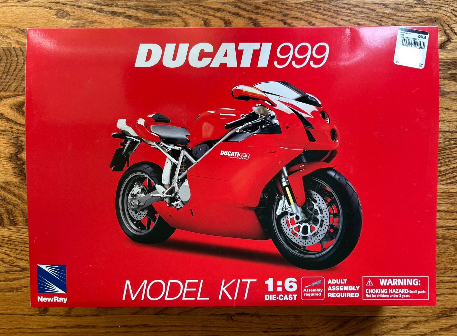 ニューレイ 1/12スケール ドゥカティ999 F03 プラモデル ニューレイ 1/12スケール ドゥカティ999 F03 プラモデル Amazon