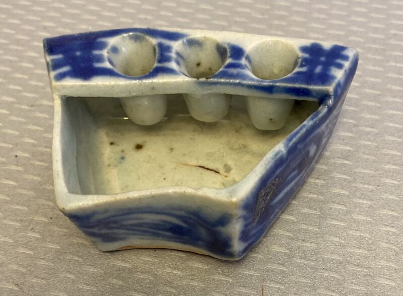 antique ancient Chinese blue white porcelain pottery Inkwell 3-hole brush dips