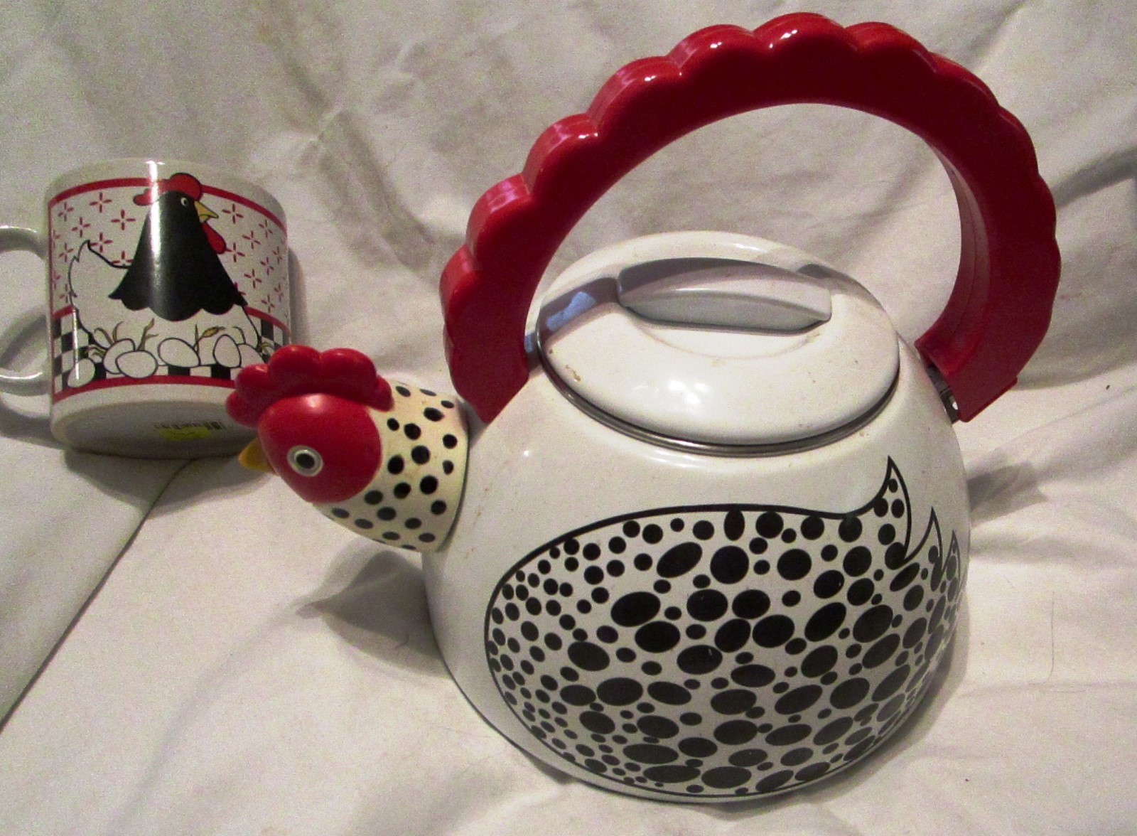 Good Morning! National Housewares Chicken Teapot (Watkins) & Bonus Mug