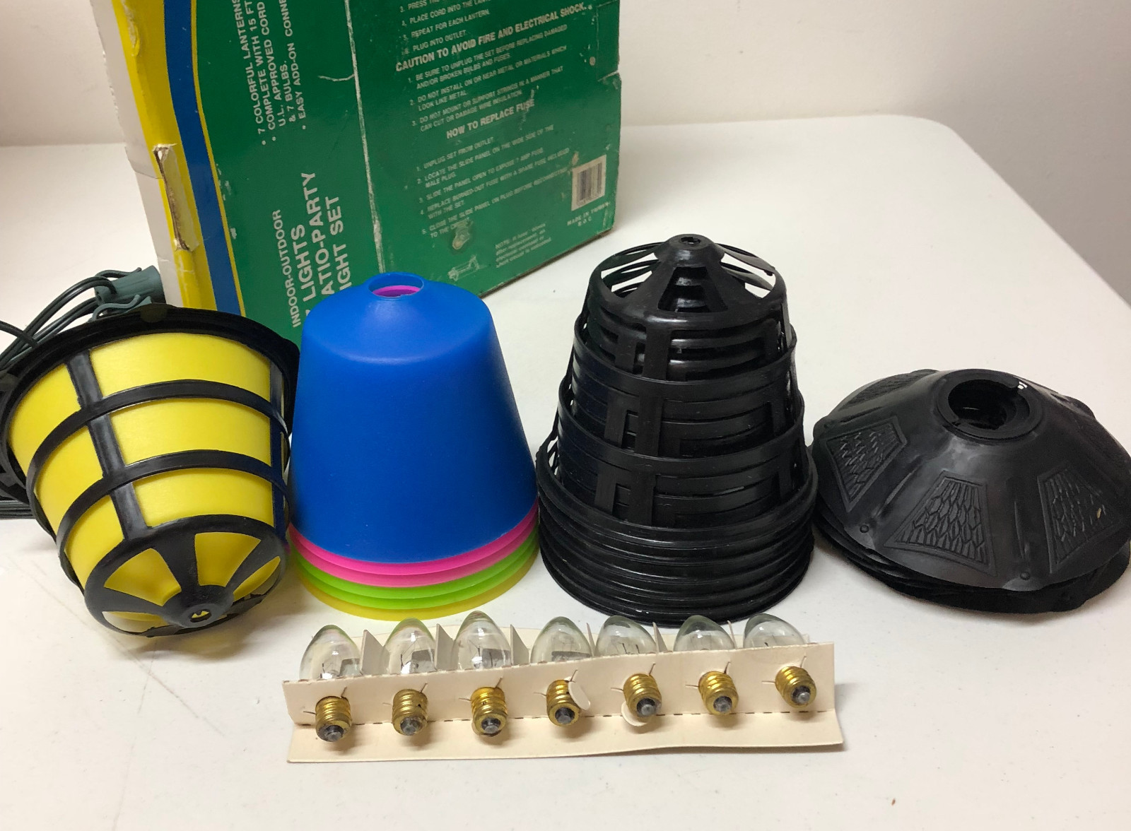 NIB Vintage Yardworks Multi-Colored Lantern Patio Party Lights Set of 7 6