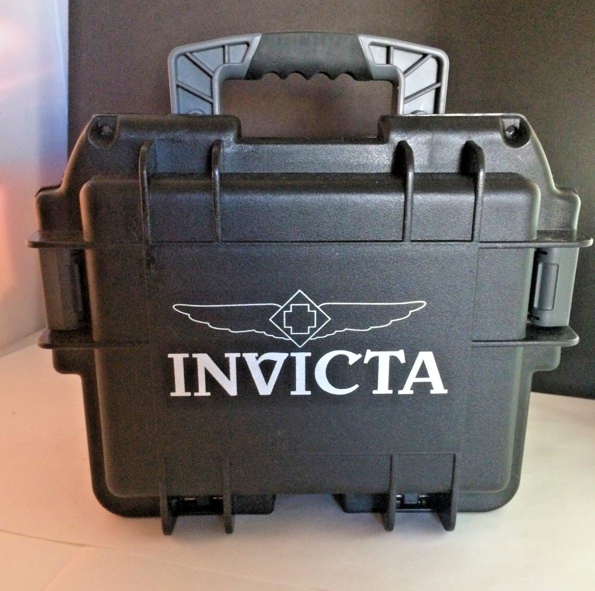 Invicta 3 Slot Original Black/Grey Impact Resistant Waterproof Carry Watch Case