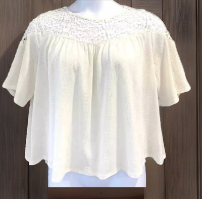  APT.9   Ivory Crochet Flutter Sleeve Crepe Baby Doll Knit Top Sz: L MSRP $36