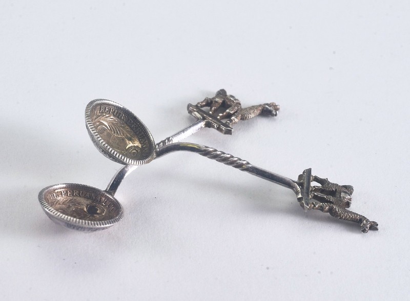 2(TWO) Antique Sterling Silver Lama Alpaca 9 D:Fino Spoon Peru 1904, 1897  Coin