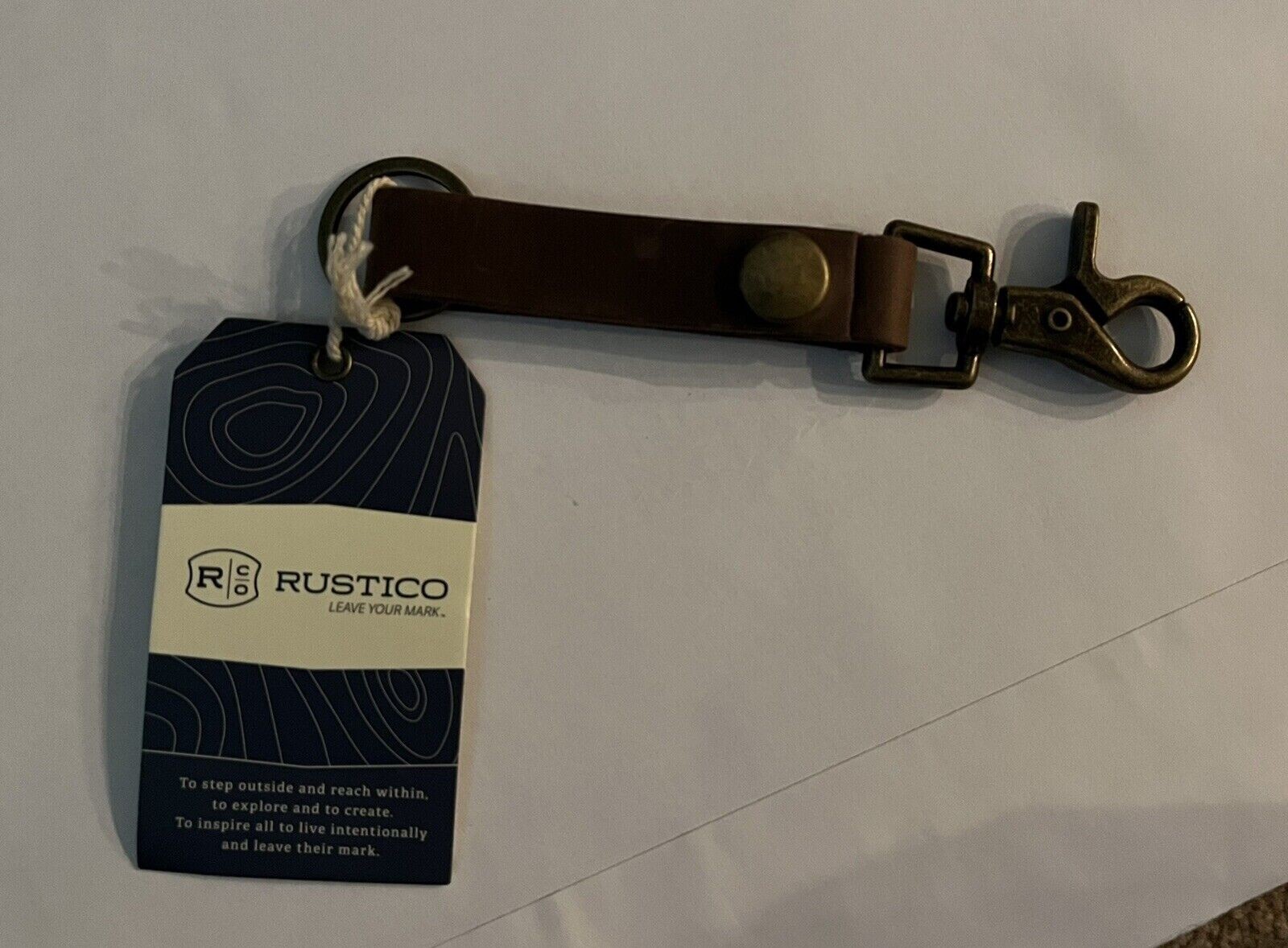 RUSTICO Super Loop Keychain with Antique Brass Clip NEW With TAGSの