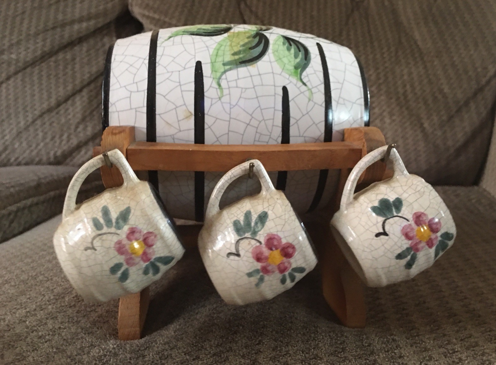Vintage Ceramic Mini Beer Keg Barrel w/ 6 mini mugs Starnberg Bavaria Germany