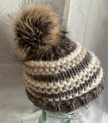 Nardi & Tagliaferri Italy woman s warm 15% alpaca White Tan gray Pom Pom hat