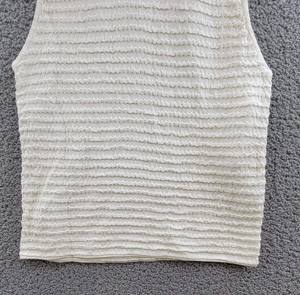 FRAME Smocked Silk Blend Sleeveless Top Women's L White Knit Crewneck Pullover - Picture 4 of 16
