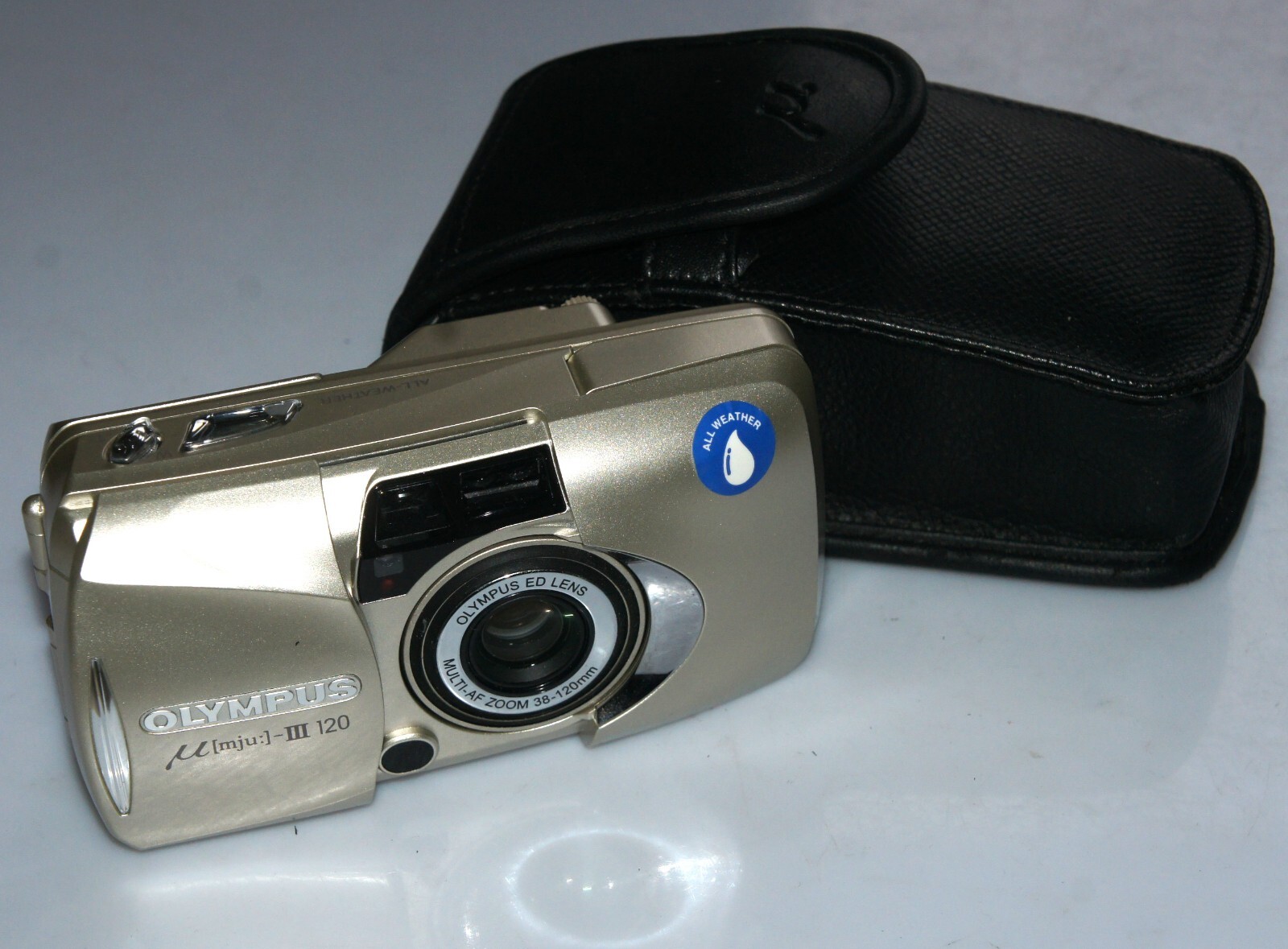 Olympus MJU III 120 Zoom 38-120 mm Point and Shoot 35 mm
