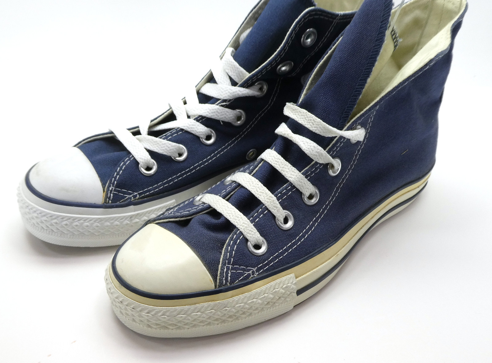 Converse Shoes Chuck Taylor Mid 