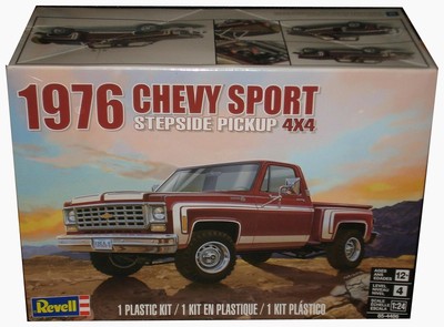 Revell Monogram 4486 1976 Chevy Sport Stepside Pickup 4X4 plastic model kit 1/24