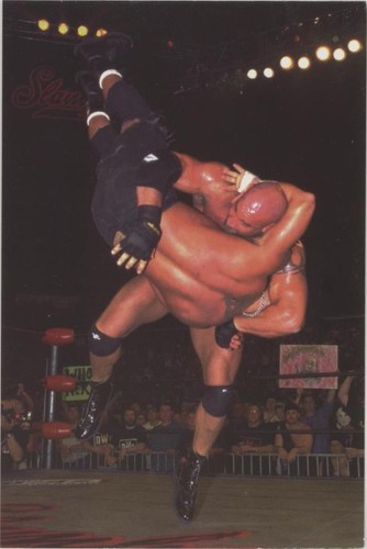 1X New Vintage 1998 PANINI WCW/NWO SUPERSTARS SEALED PACK OF