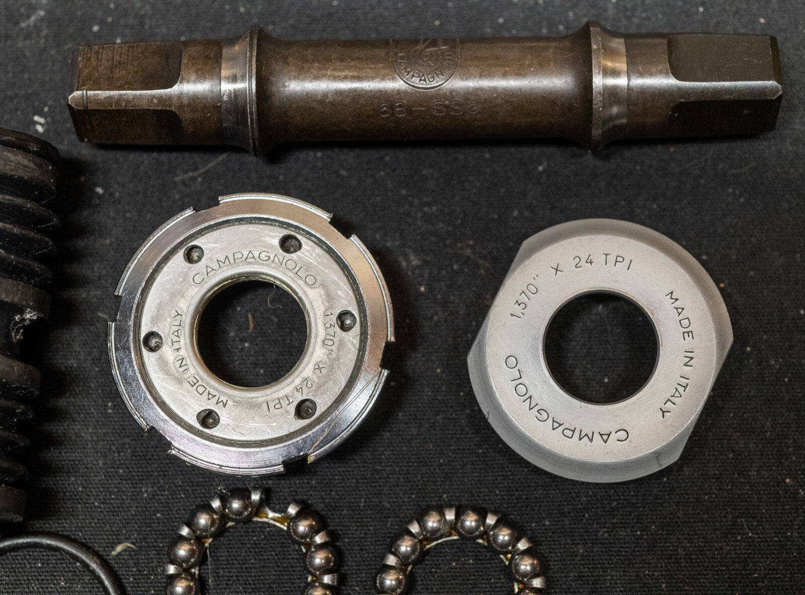 piper　Campagnolo　PISTA BB　シャフトのみ Vintage Campagnolo Pista Bottom Bracket 68 - SSG English