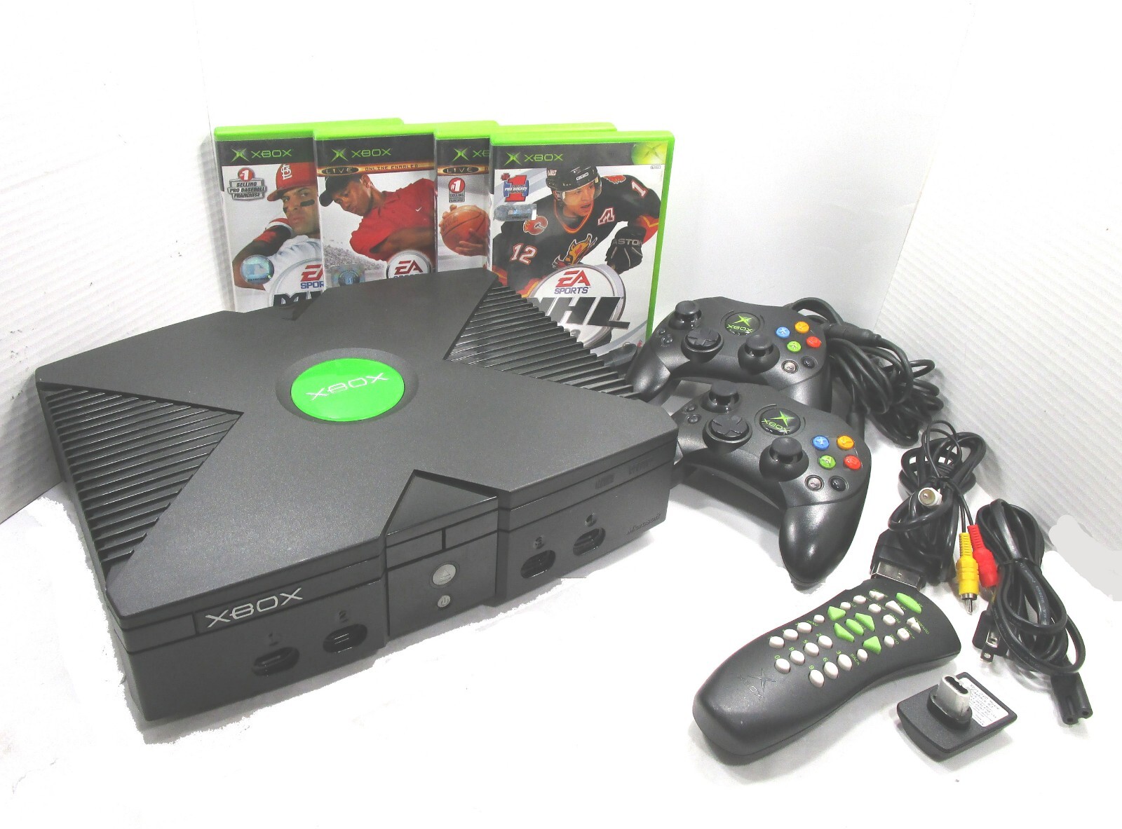 Vintage Ready-to-Play MICROSOFT Xbox Console with 2