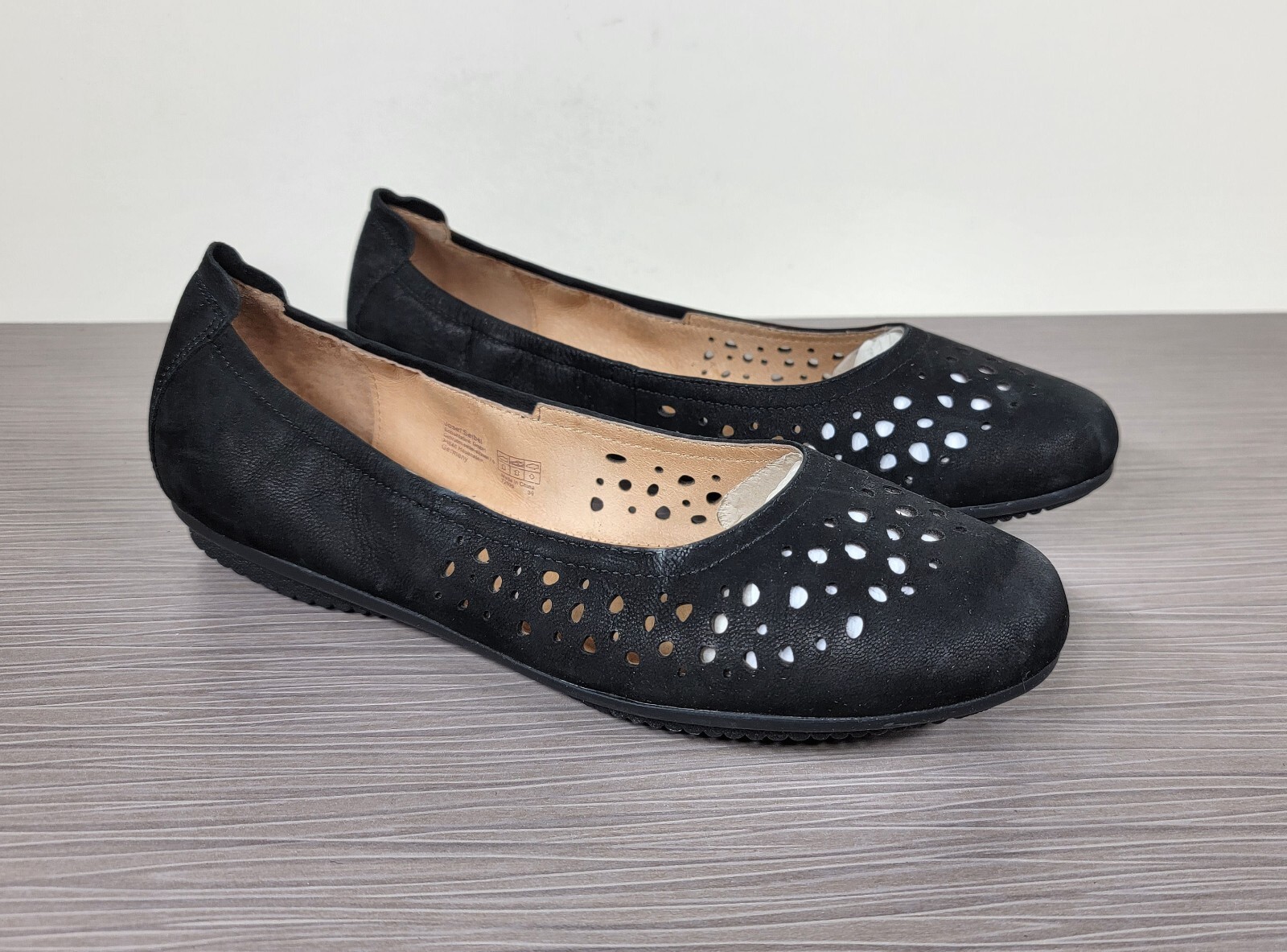 JOSEF SEIBEL Pippa 29 Laser-Cut Flat, Black Leather, Womens Size 8-8.5 / 39