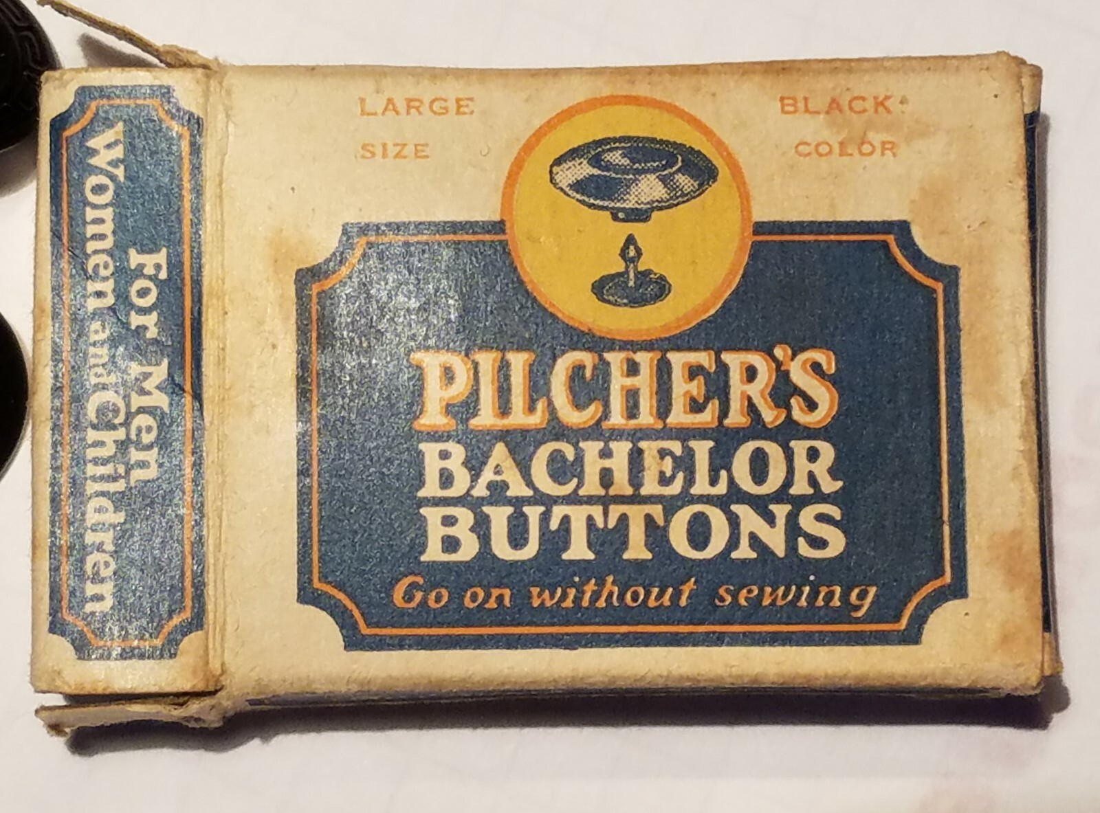 Box of Pilchers Bachelor Buttons Large Size Black Color Made in USA Collectible