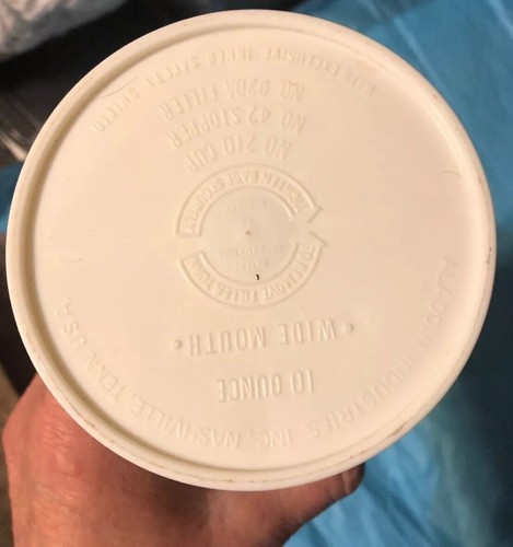 VINTAGE CAMPBELL'S SOUP THERMOS INSULATED. IT'S 7