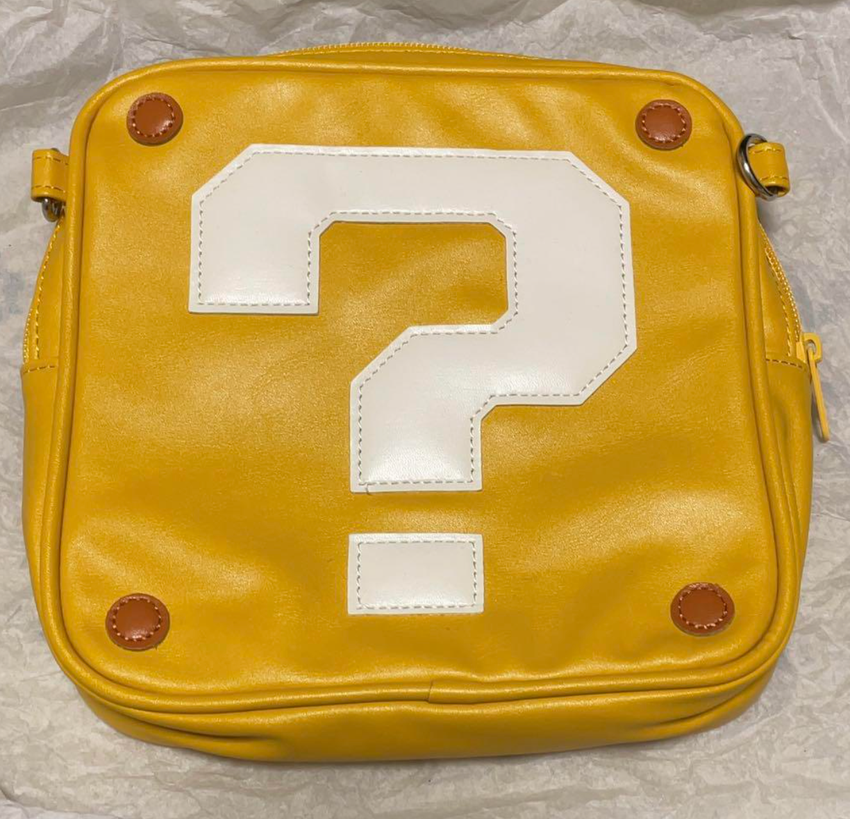 The Universal Bag 3 colors(3色セット)　やっこ USJ Nintendo World question block Shoulder bag super Mario