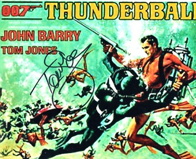 TOM JONES 007 JAMES BOND AUTOGRAPH TITLE SONG PERFORMER THUNDERBALL COA 10 X 8