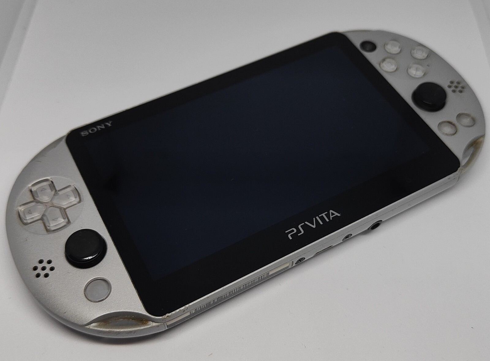 PS Vita PCH-2000 ZA25 Slim silver Wi-Fi SONY PlayStation
