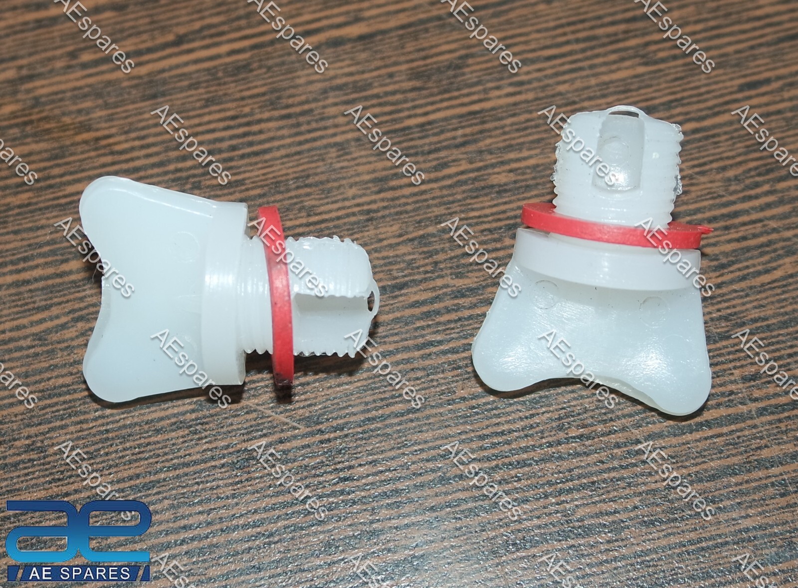 For Massey Ferguson 35 135 165 240 290 550 Tractor Fuel Filter Drain Plug  