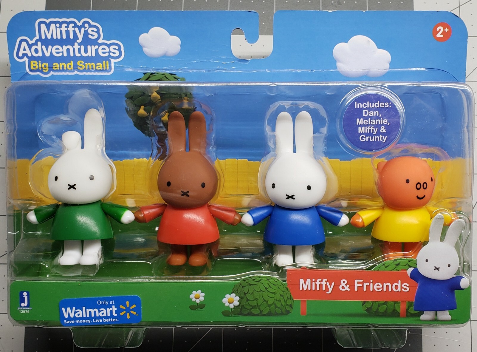 Купить Игрушки героев фильмов и мультиков Jazwares Animator Doll Miffy ...