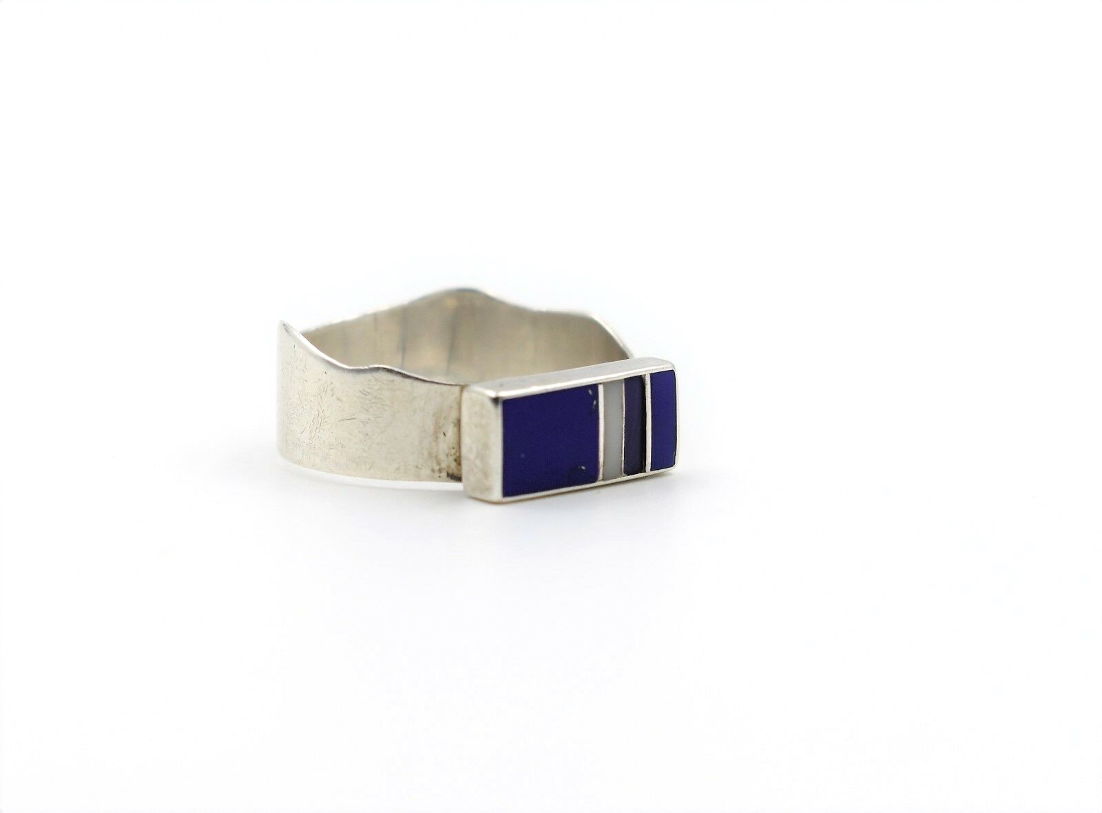 ナバホ族　Douglas Etsitt作　Sterling Silver ナバホ族 Douglas Etsitt作 Sterling Silver