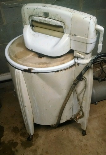 Vintage speed queen wringer washing machine