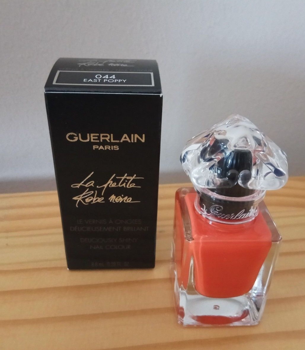 その他 Guerlain Guerlain La Petite Robe Noire by Guerlain EDP Spray 1.6 oz