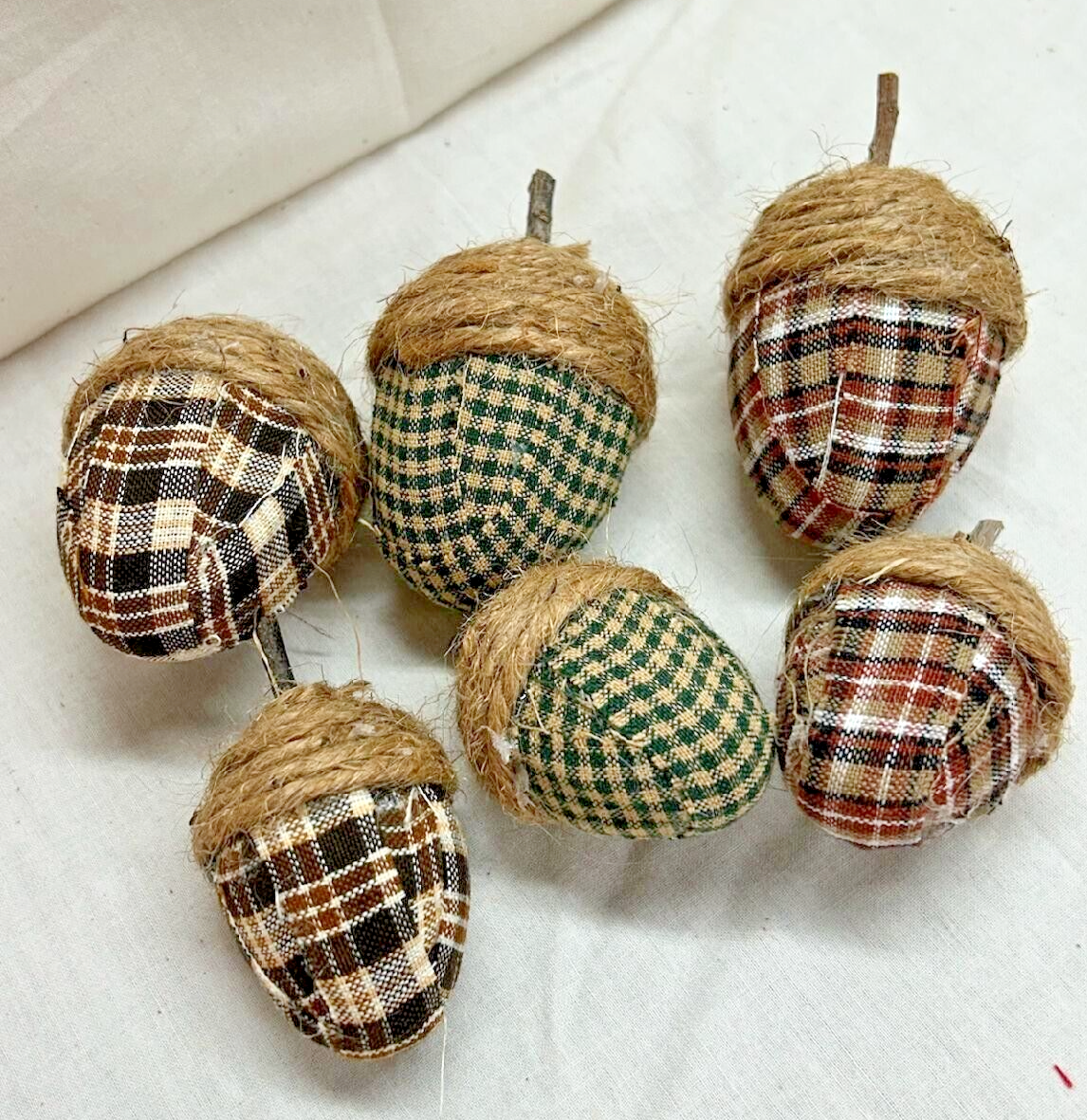 Acorns/Set of 6/Homespun Fabric/Bowl Fillers/Primitive