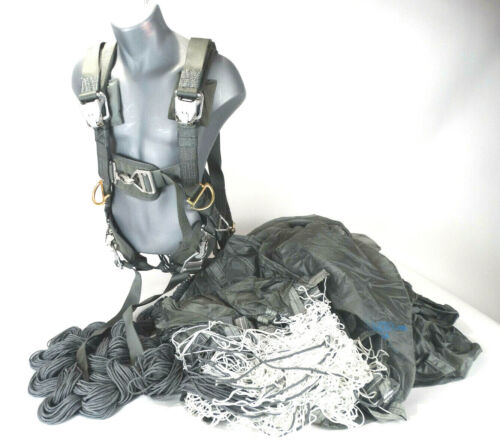 US Military T-10 Personnel Parachute w/ Harness (35