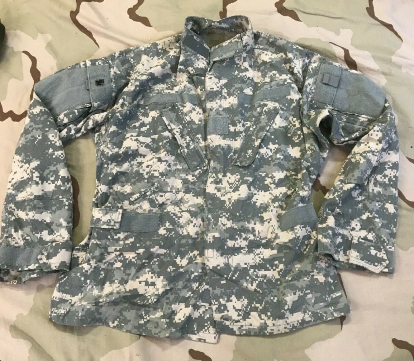 実物 レア ACU エアクルー ジャケット M-R ヘリクルー　A2CU 340 米軍実物 入手困難! ACU エアクルー ジャケット L−R