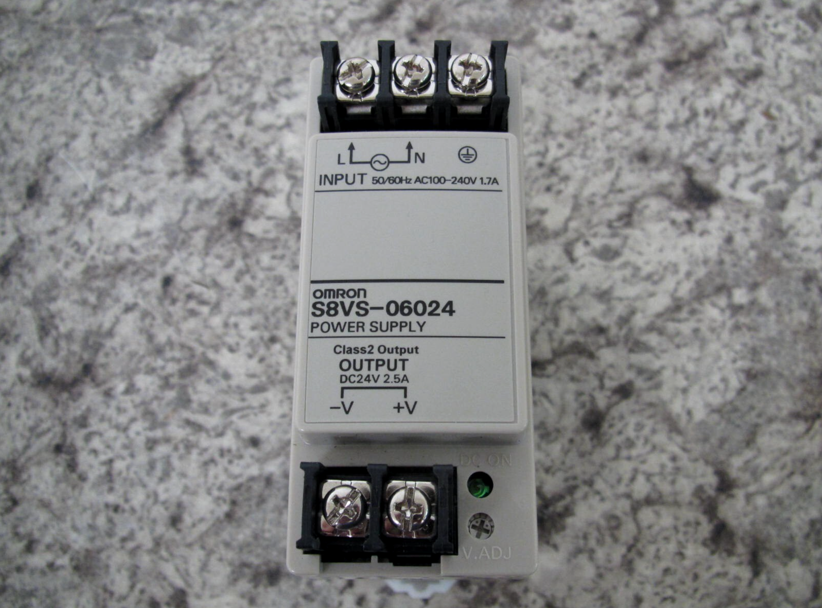 【未使用品】OMRON オムロン S8VS-24024AP S8VS-24024-F スイッチング・パワーサプライ S8VS omron