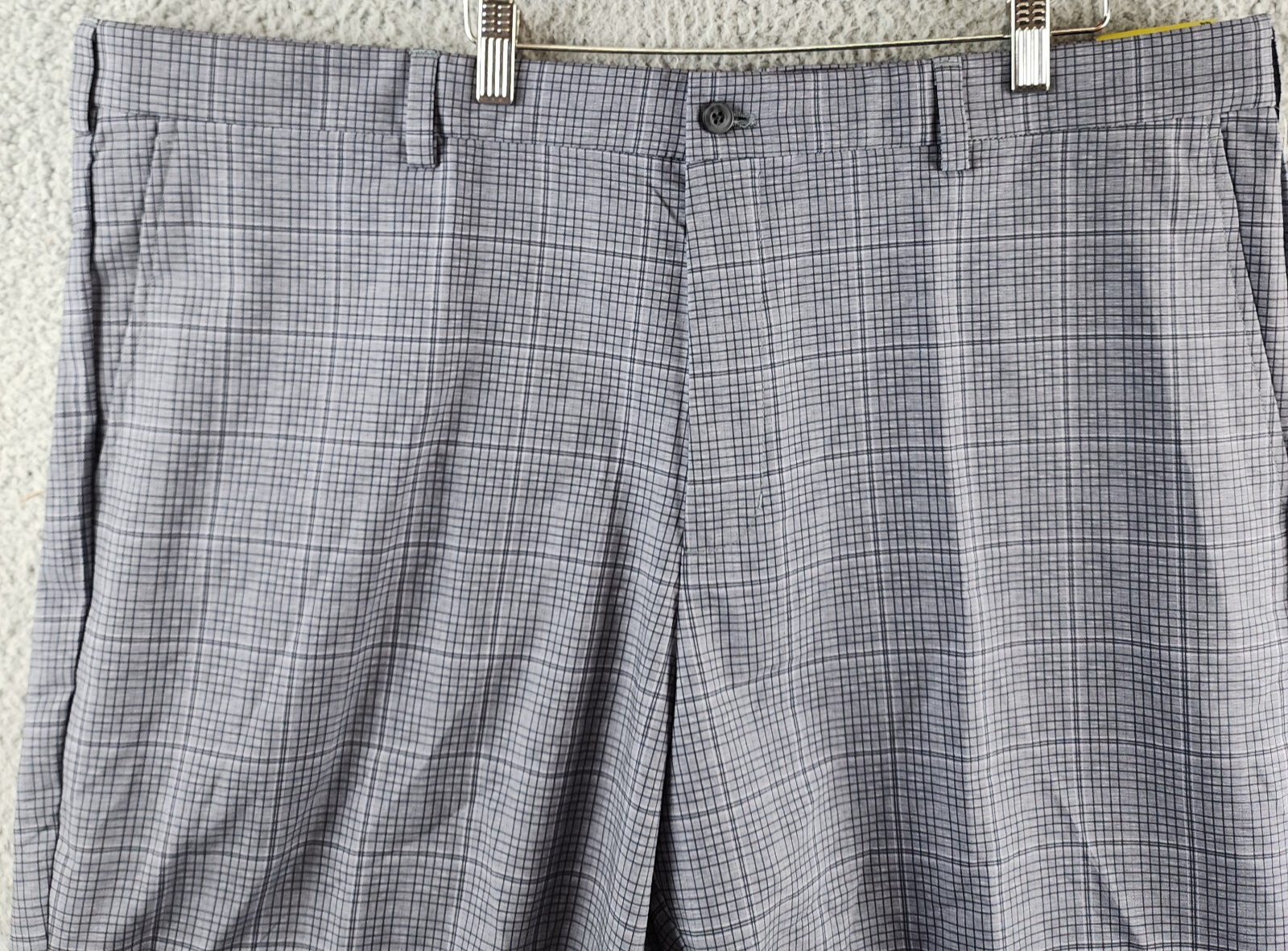 PGA TOUR Check Print Performance Golf Shorts Men's 44 Caviar Slash Pockets - Picture 4 of 16