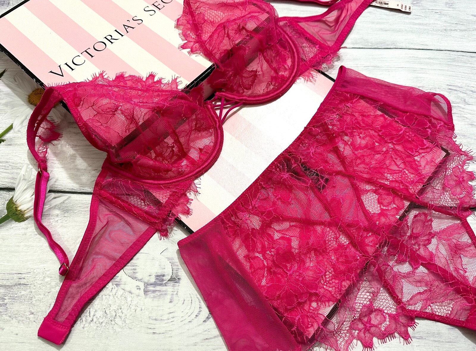 

Victorias Secret LUXE LINGERIE Кружевной Удлиненный Деми Бюстгальтер Без Подкладки Highwait Розовый, Hot pink
